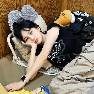 她爱